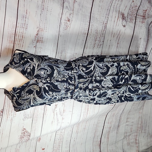 NWT Tommy Hilfiger floral sleeveless midi dress